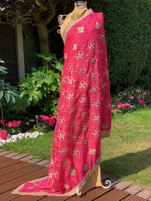 Gota Patti Chunni - Pink