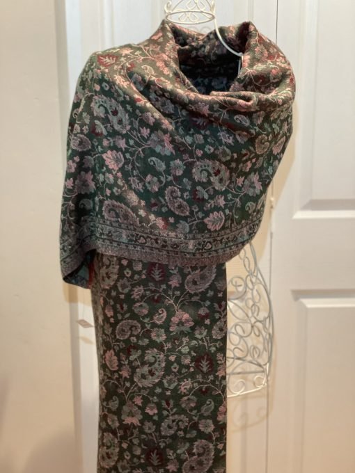 Soft Wool Reversible Stole Scarf - Green/Red - Image 5